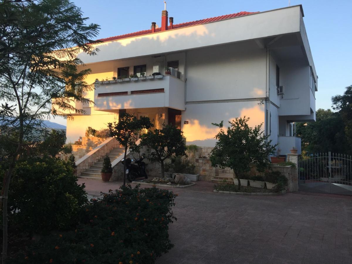 La Casa Di Emanuella - Rooms & International Suites Bari Luaran gambar