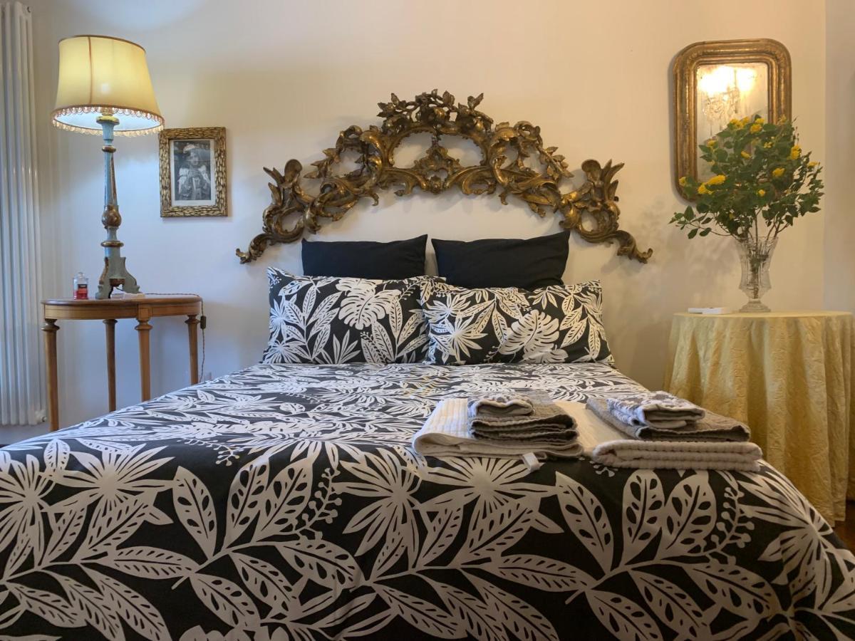La Casa Di Emanuella - Rooms & International Suites Bari Luaran gambar