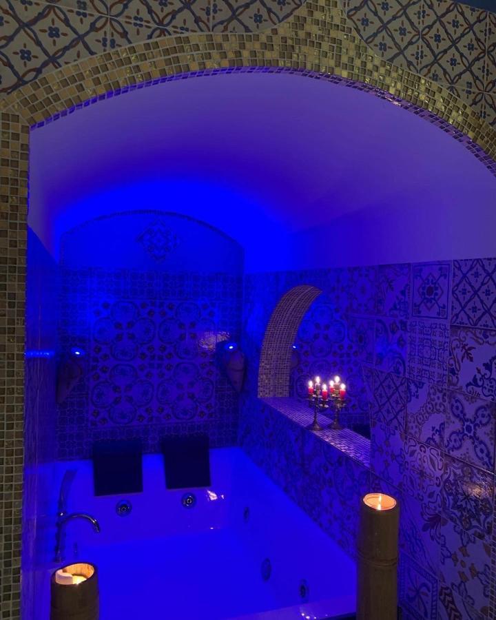 La Casa Di Emanuella - Rooms & International Suites Bari Luaran gambar